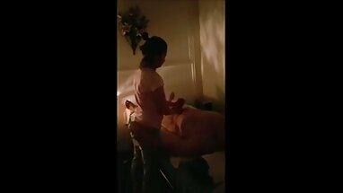 Mát-xa bốn cô gái chơi gái tập thể