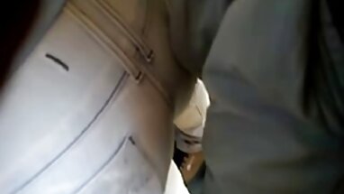 Trẻ, tóc sex tap the ngoai bai bien vàng, nuốt chửng lớn - Kira Thorn