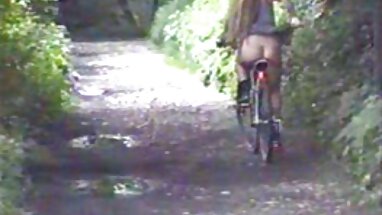 STP5 Ba thanh thiếu niên thưởng video sex tập thể thức một đêm!