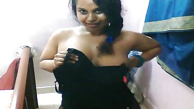 Chủ của tôi có vui phimsex tap the vẻ với ngực tôi và âm hộ của tôi